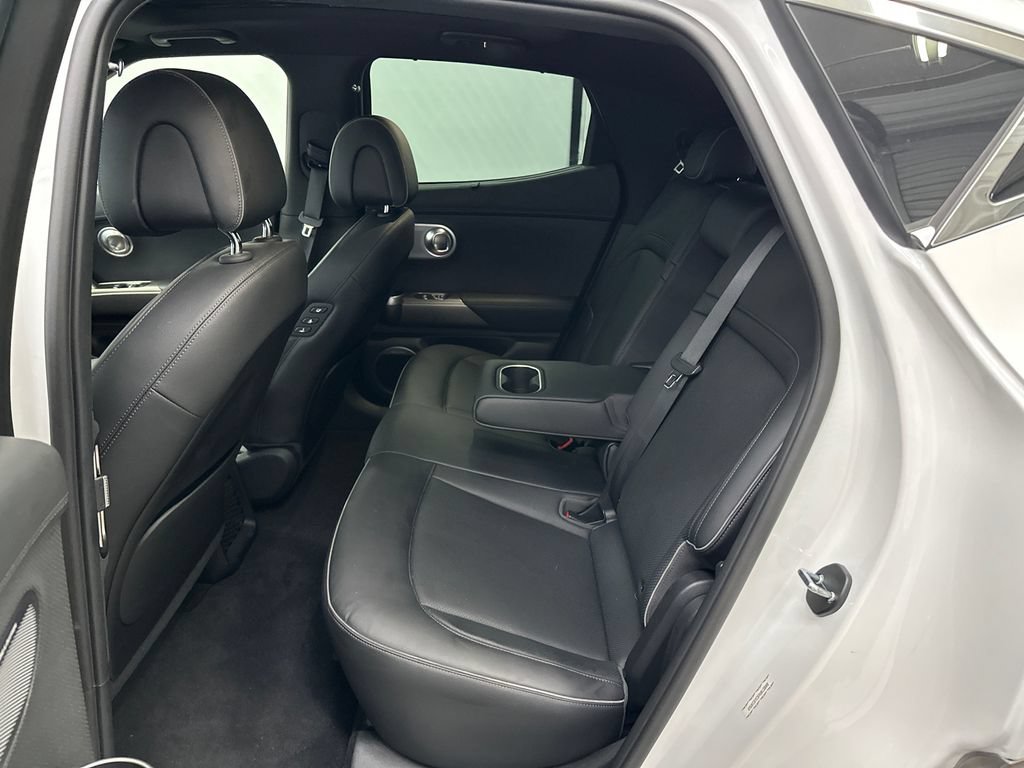 Used 2023 Genesis GV60 Advanced AWD/4WD image 23