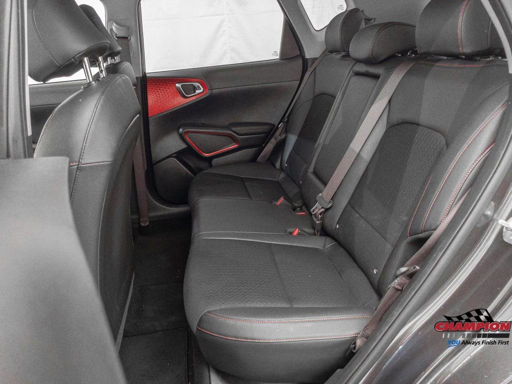 Used 2023 Kia Soul GT-Line image 13