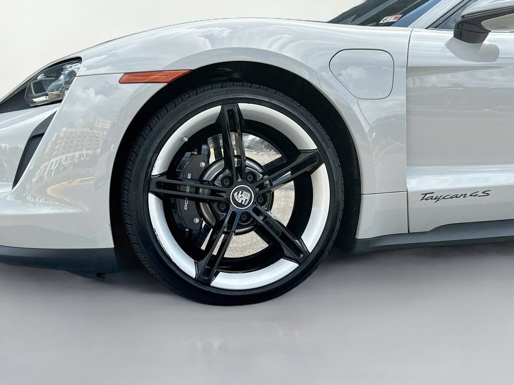 Certified 2023 Porsche Taycan 4S AWD/4WD image 33