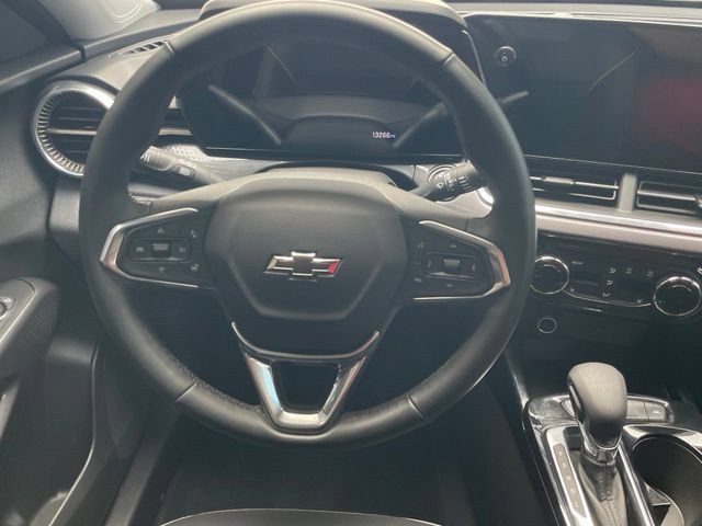 Used 2026 Chevrolet Trax ACTIV w/ Driver Confidence Package FWD image 16