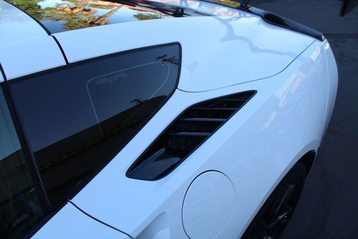 Used 2018 Chevrolet Corvette Stingray Coupe w/ 1LT RWD image 14