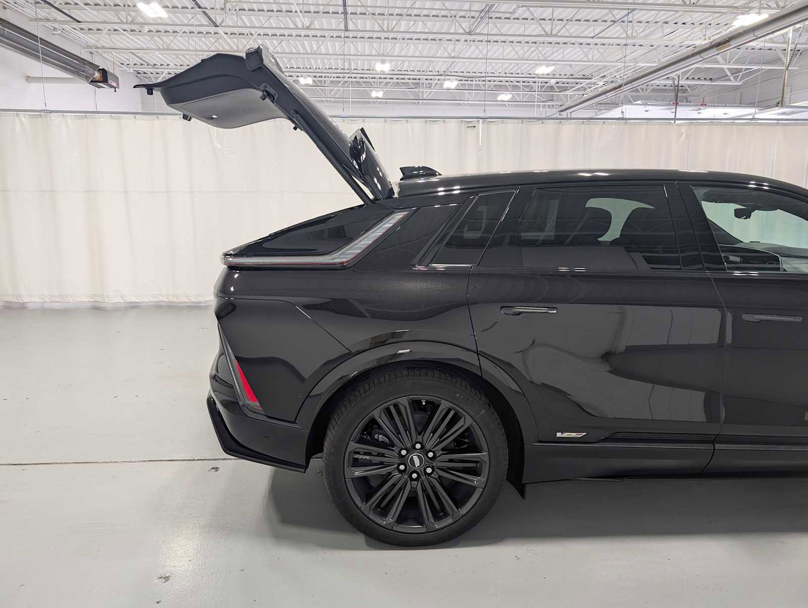 New 2026 Cadillac Lyriq V image 8