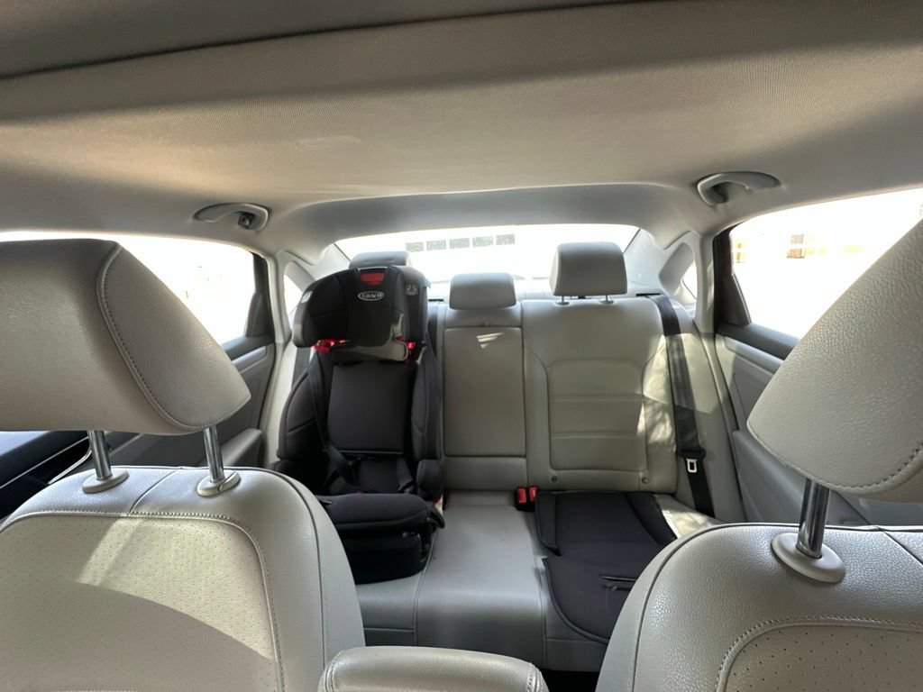 Used 2019 Volkswagen Passat 2.0T Wolfsburg FWD image 14