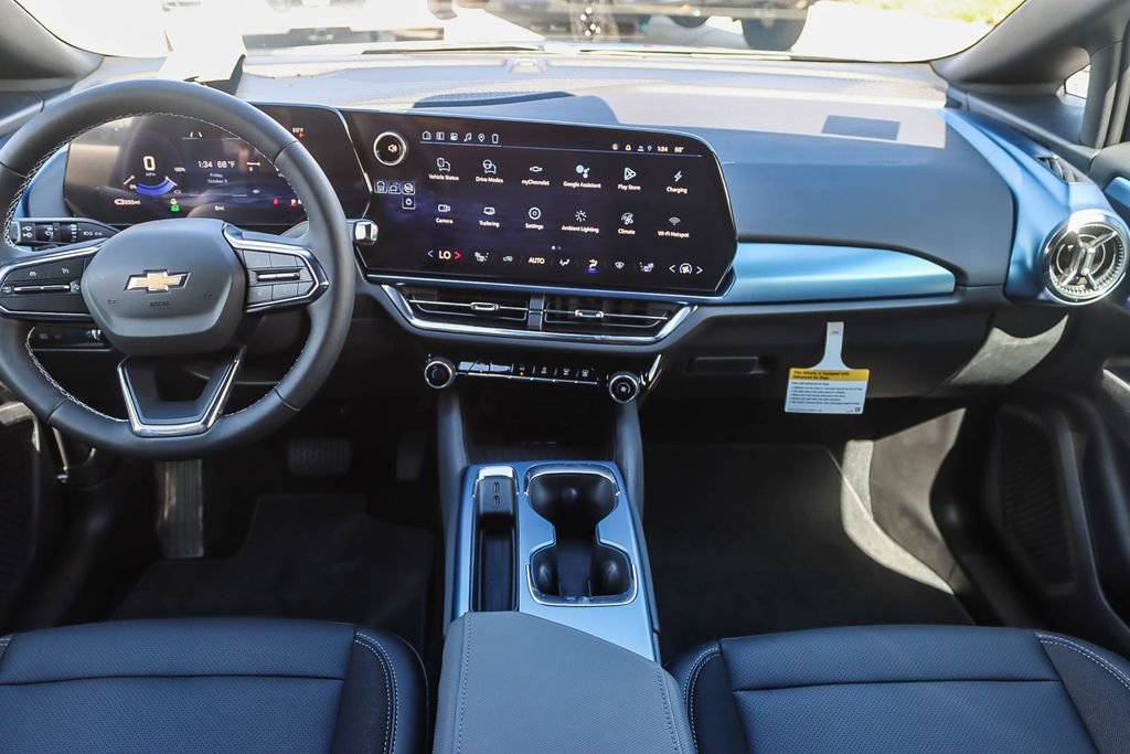 New 2026 Chevrolet Equinox EV LT image 11