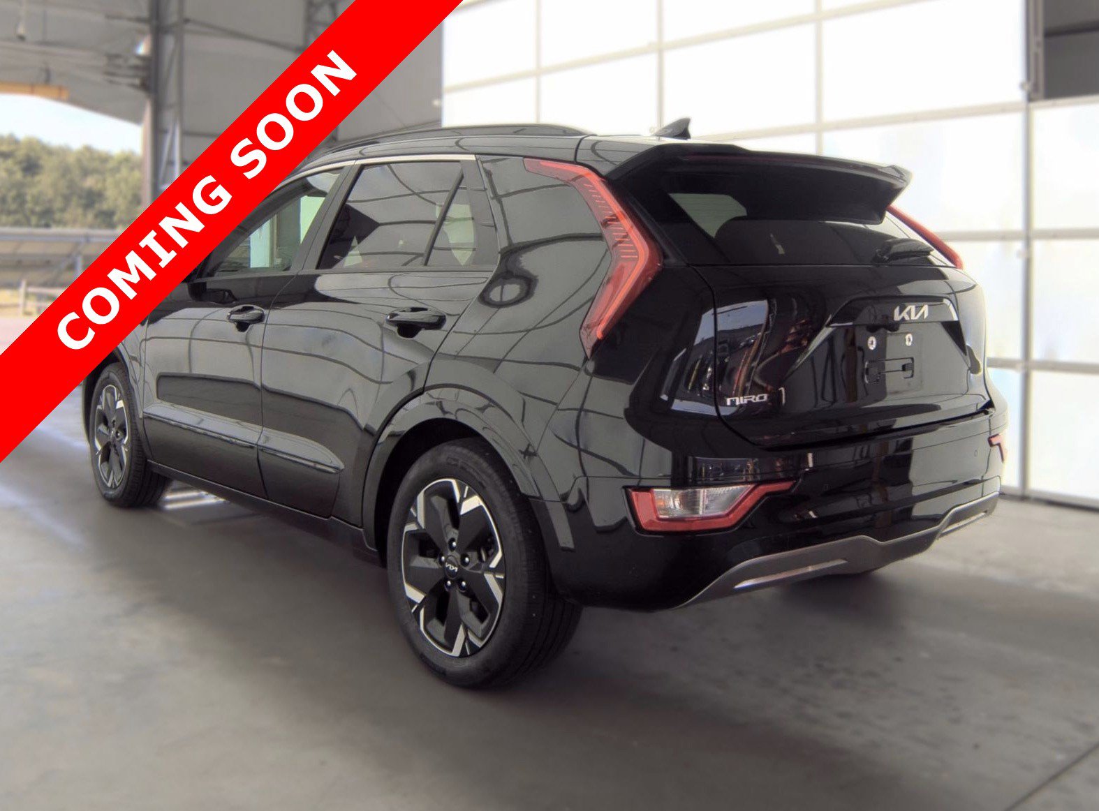 Used 2023 Kia Niro Wind w/ Wind Preserve Package FWD image 4