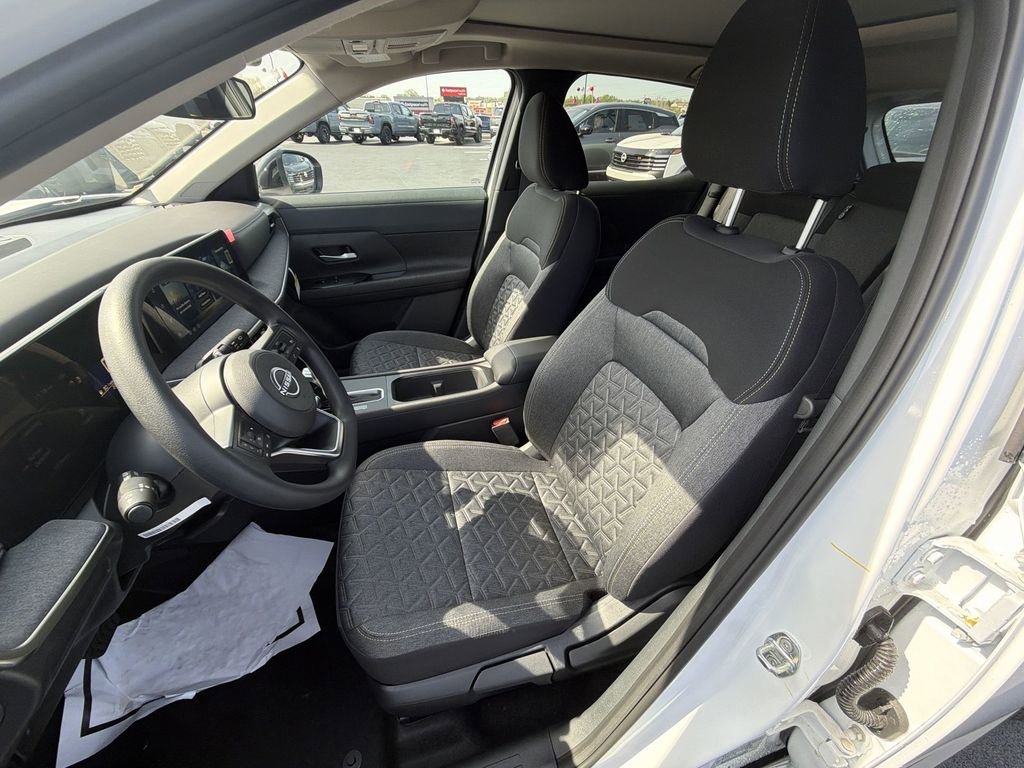 New 2026 Nissan Kicks SV w/ SV Premium Package AWD/4WD image 11