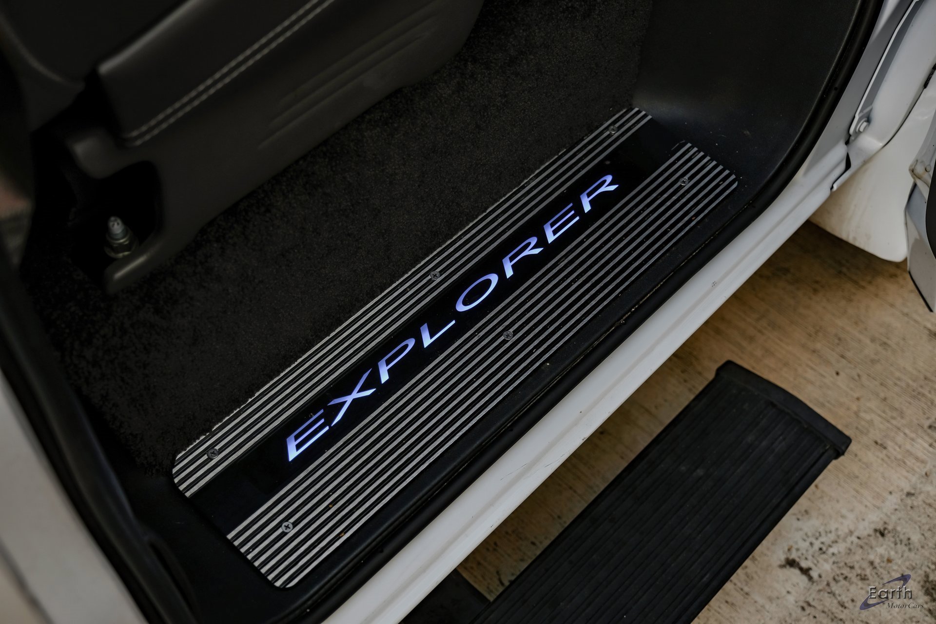 Used 2023 Chevrolet Express 2500 image 50