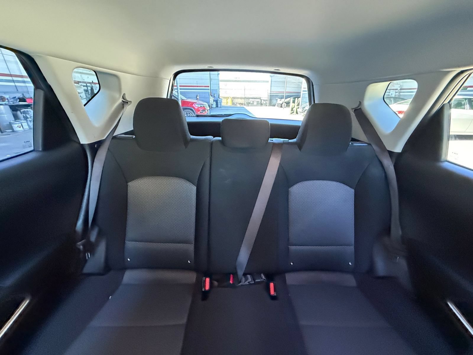 Used 2025 Kia Soul LX w/ LX Technology Package FWD image 35