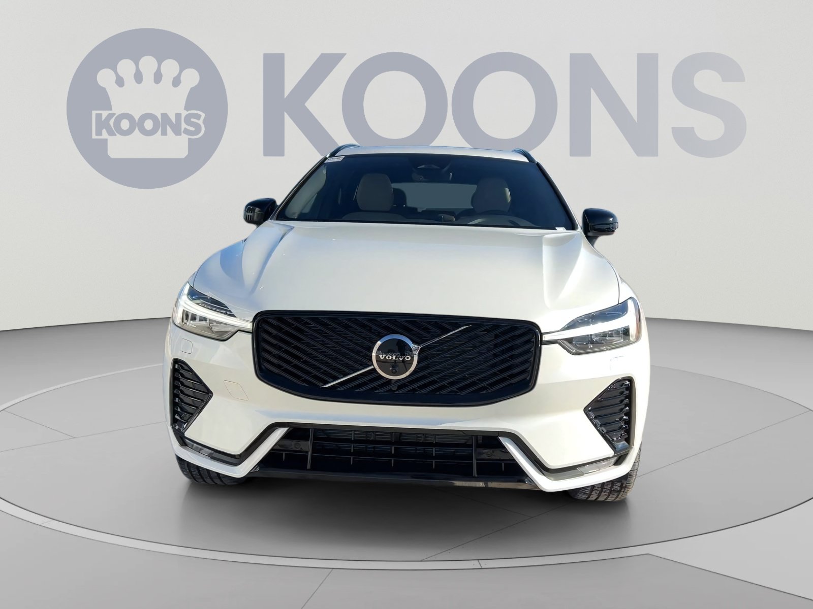 New 2026 Volvo XC60 B5 Plus w/ Protection Package Premier AWD/4WD image 4