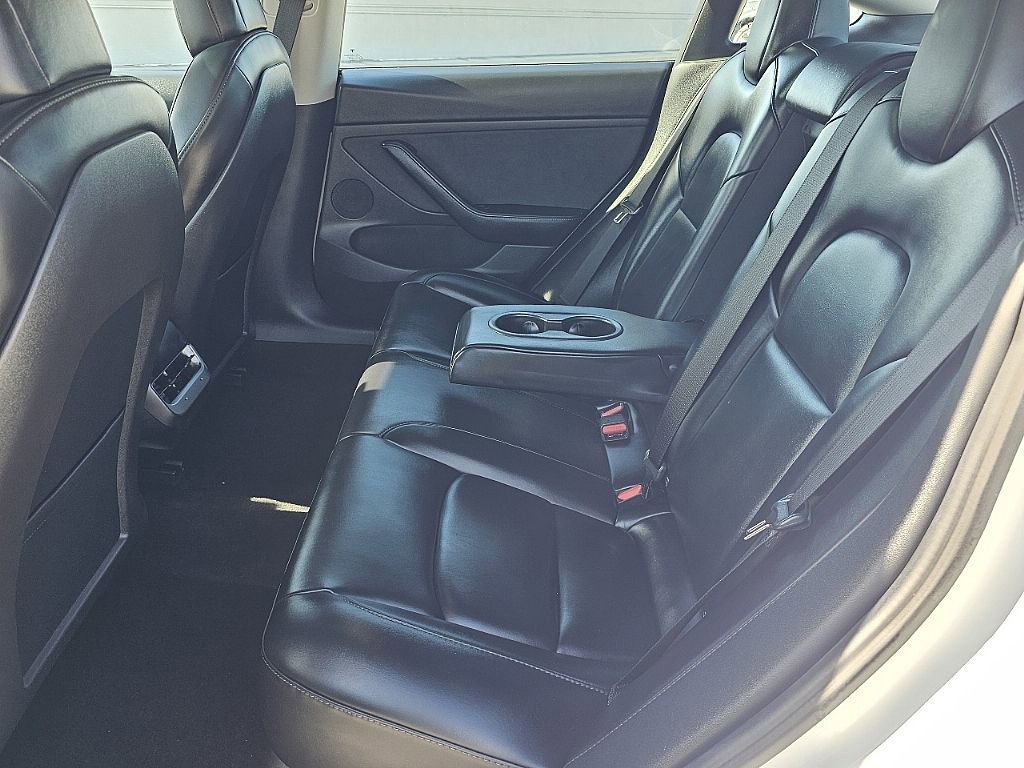 Used 2022 Tesla Model 3 Long Range image 21