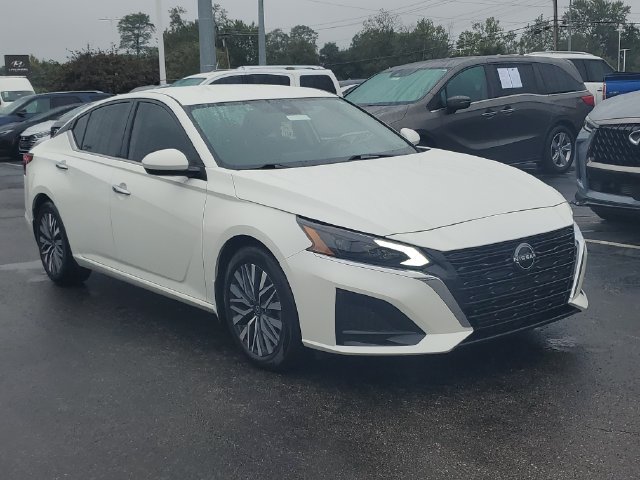 Certified 2023 Nissan Altima 2.5 SV FWD image 32