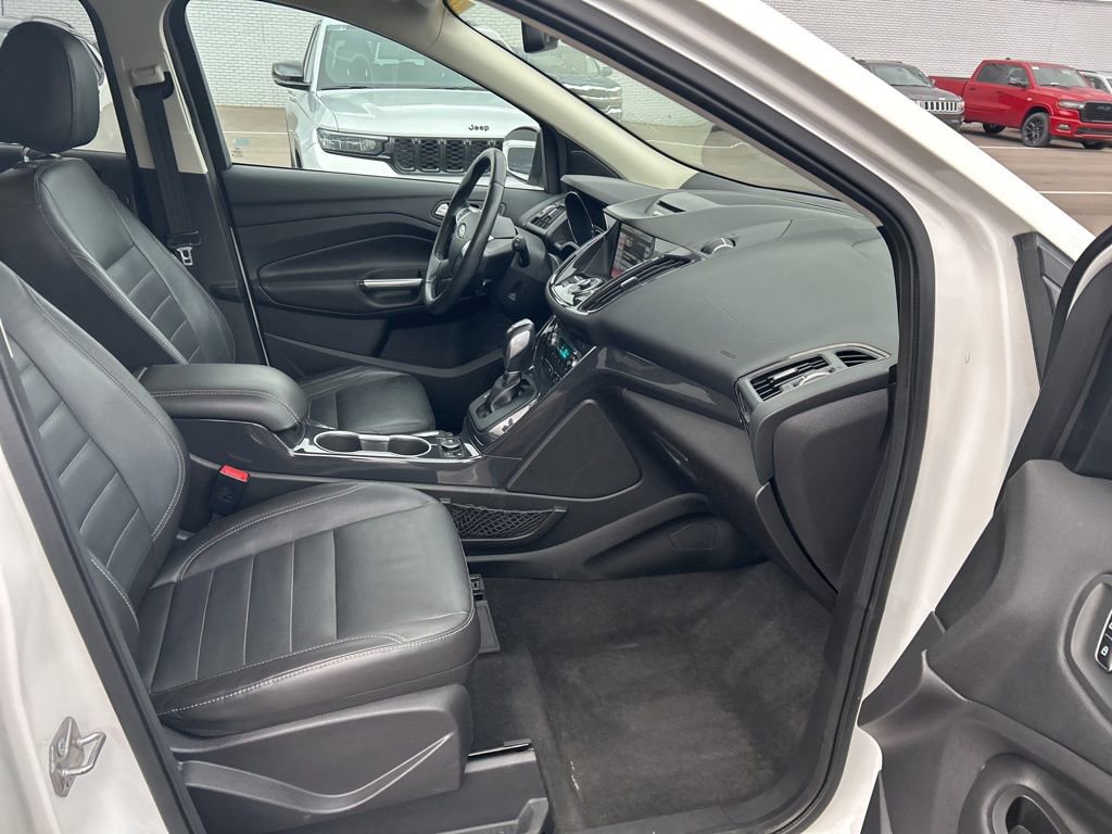 Used 2014 Ford Escape Titanium w/ Equipment Group 401A image 17