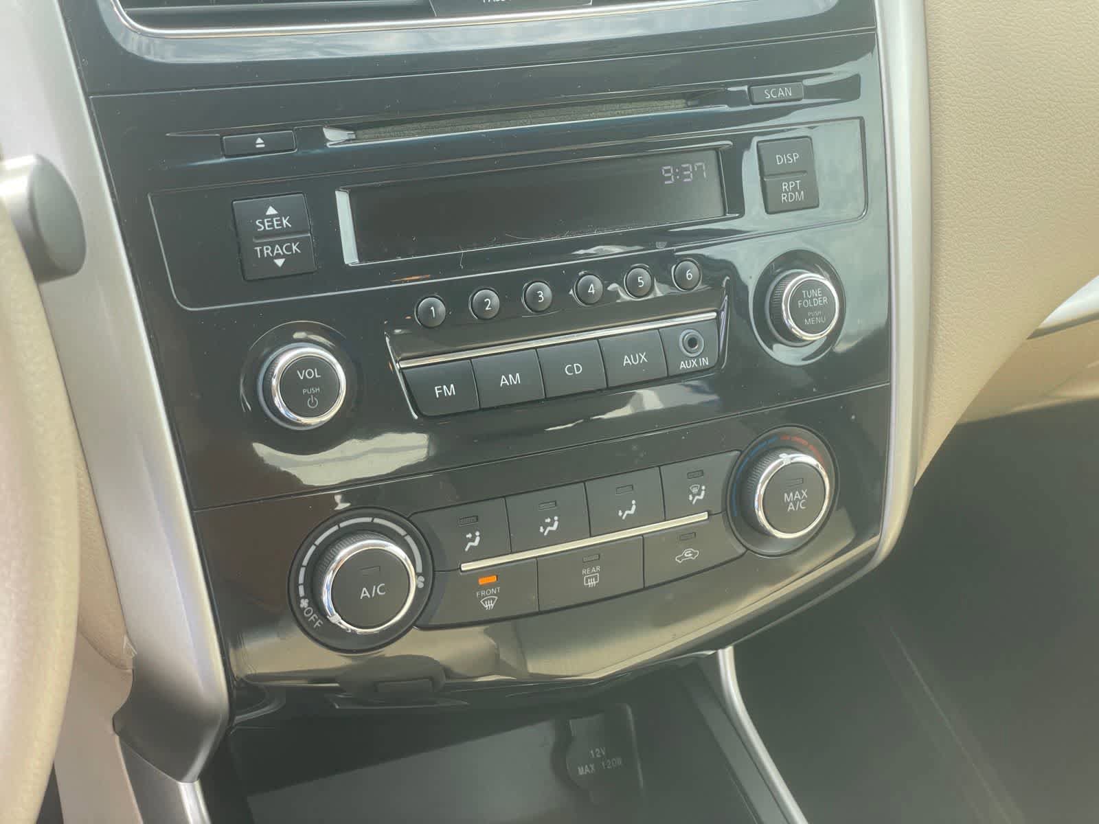 Used 2015 Nissan Altima 2.5 S w/ Sport Value Package FWD image 16