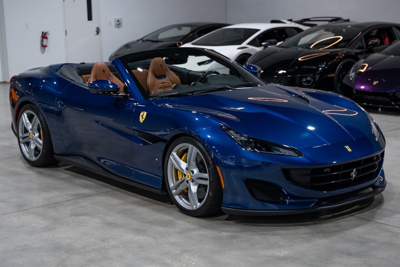 Used 2020 Ferrari Portofino RWD image 9