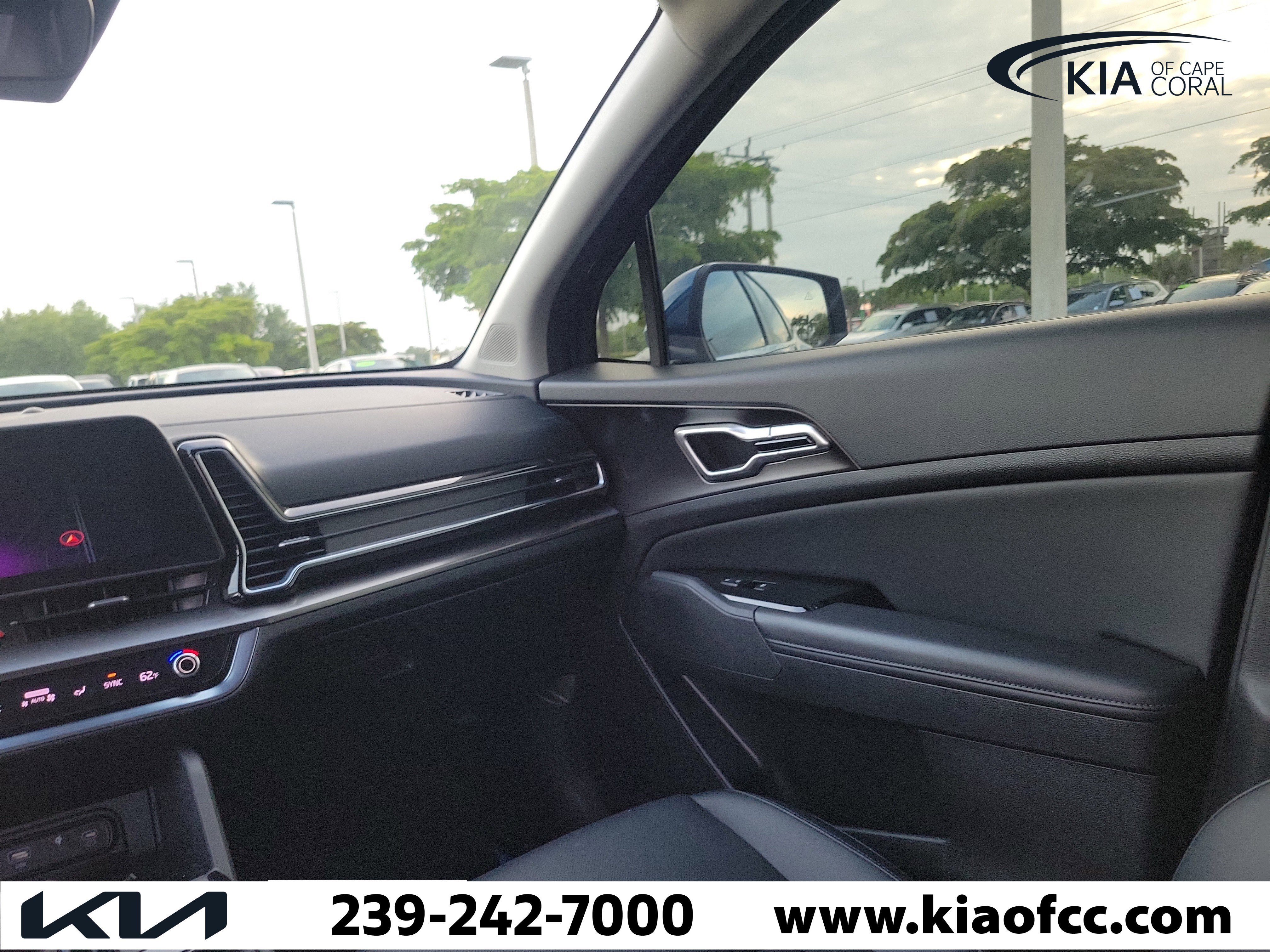 Certified 2024 Kia Sportage EX FWD image 18