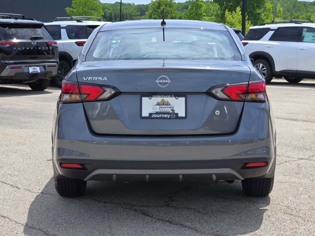 Used 2024 Nissan Versa S w/ Trunk Package FWD image 11