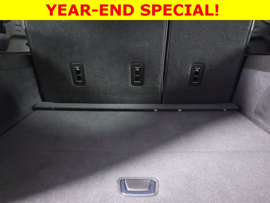 Used 2021 Cadillac Escalade ESV Sport w/ Driver Assist Tech Package image 34