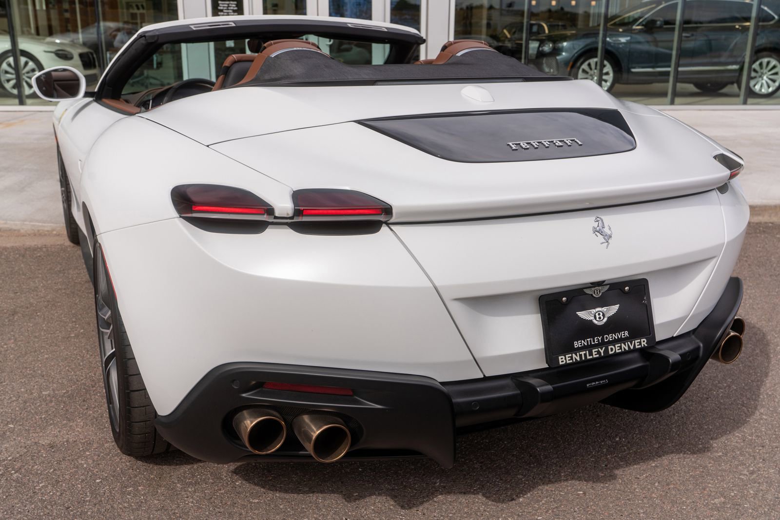 Used 2024 Ferrari Roma Spider image 14