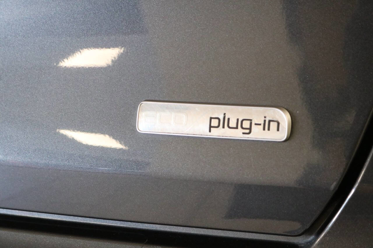 Used 2018 Kia Niro EX Premium image 98