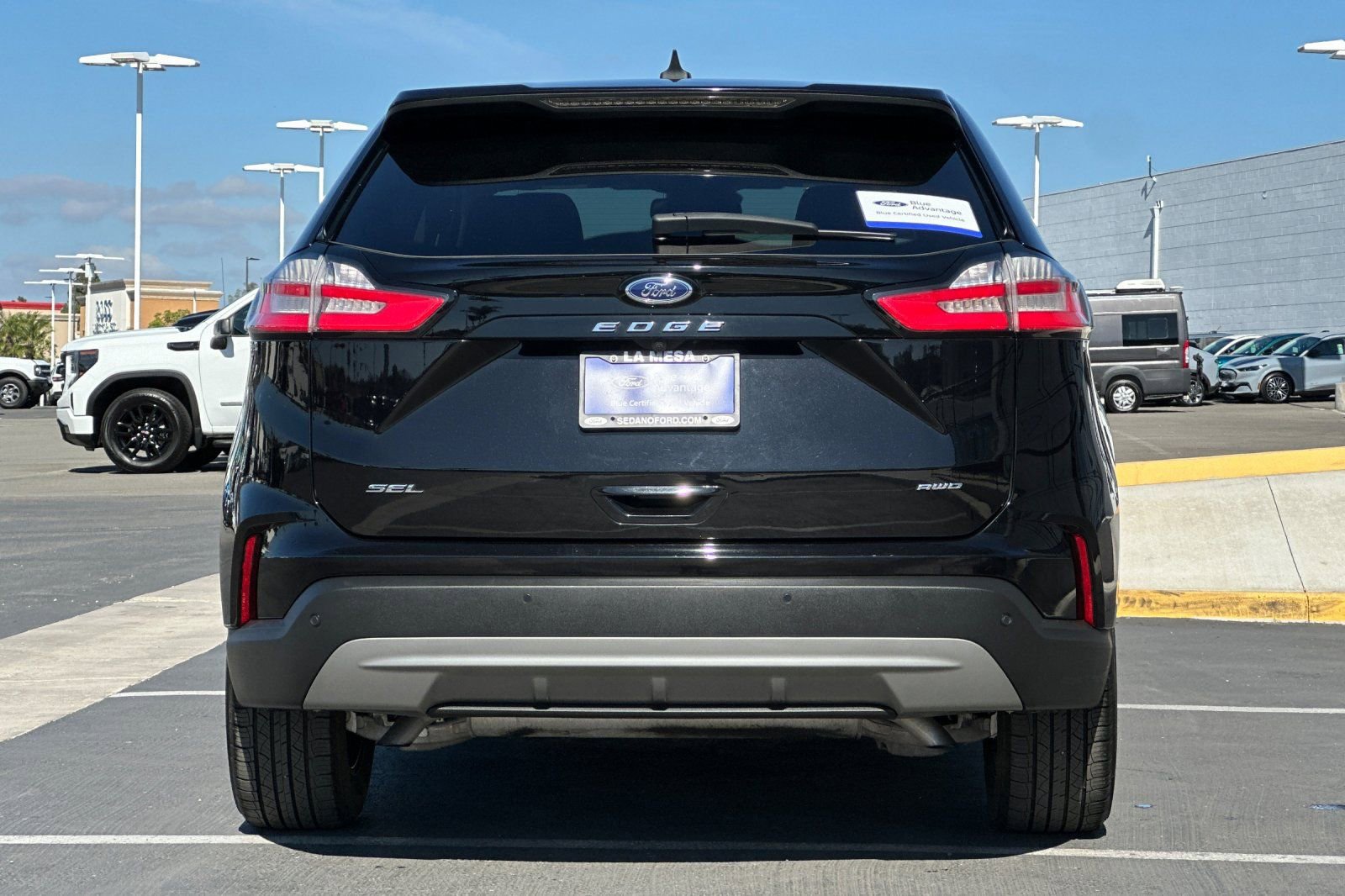 Certified 2023 Ford Edge SEL w/ Convenience Package AWD/4WD image 4