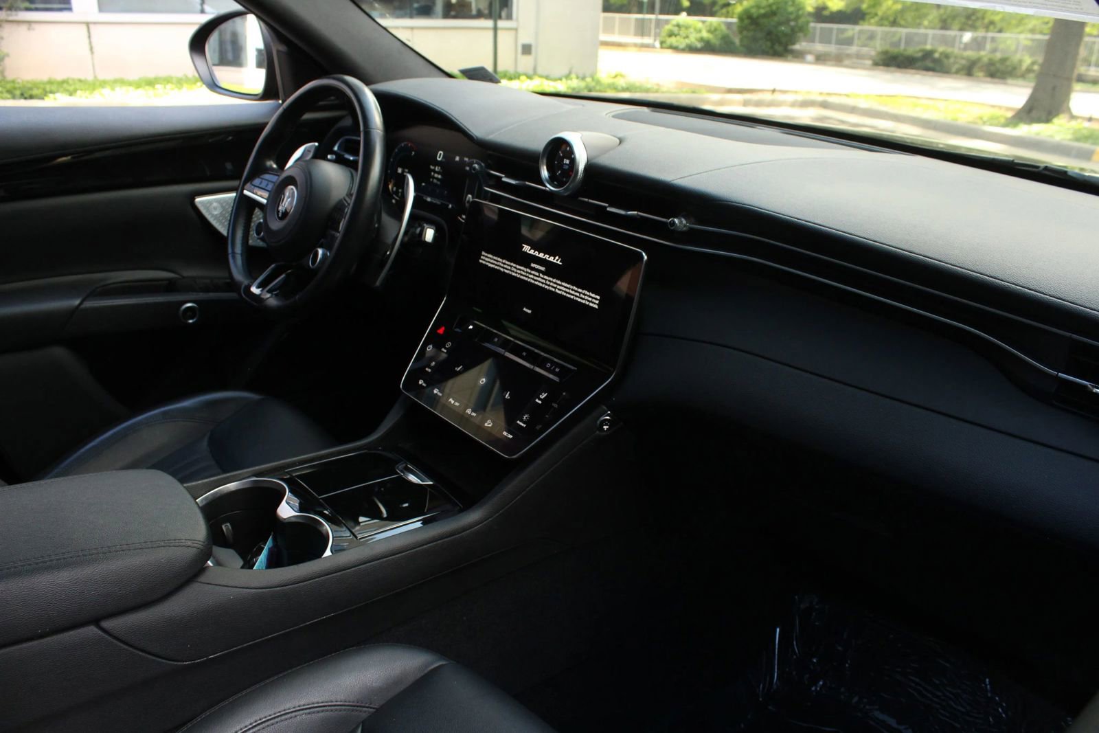 Used 2023 Maserati Grecale GT AWD/4WD image 27