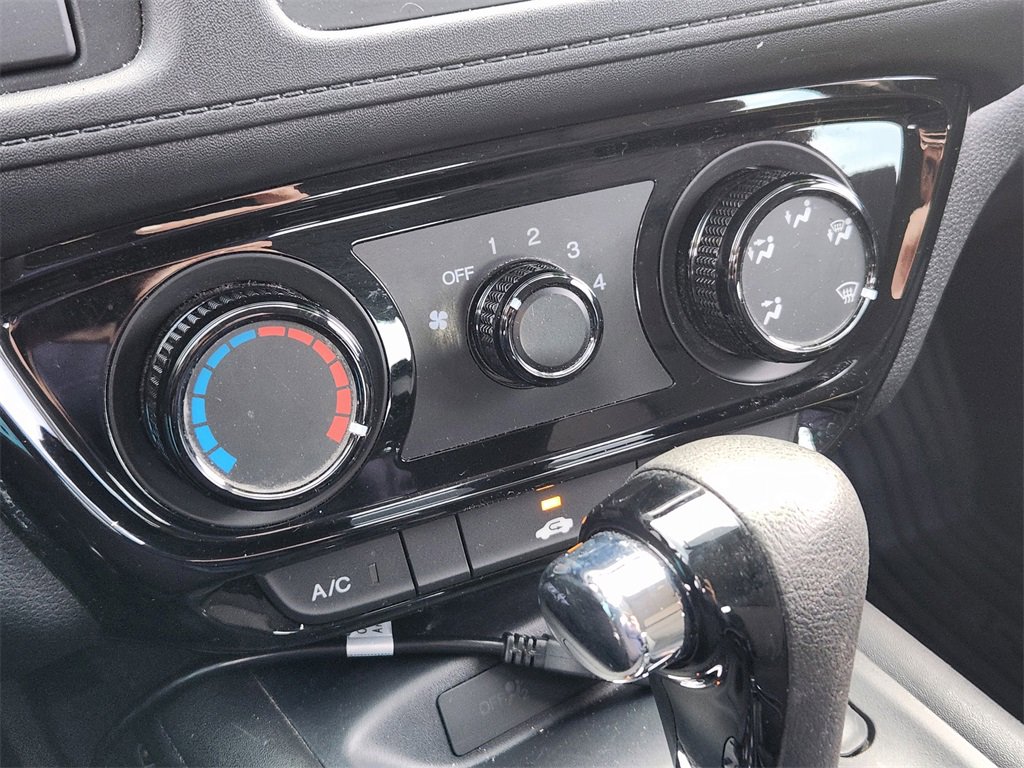 Used 2022 Honda HR-V LX image 21