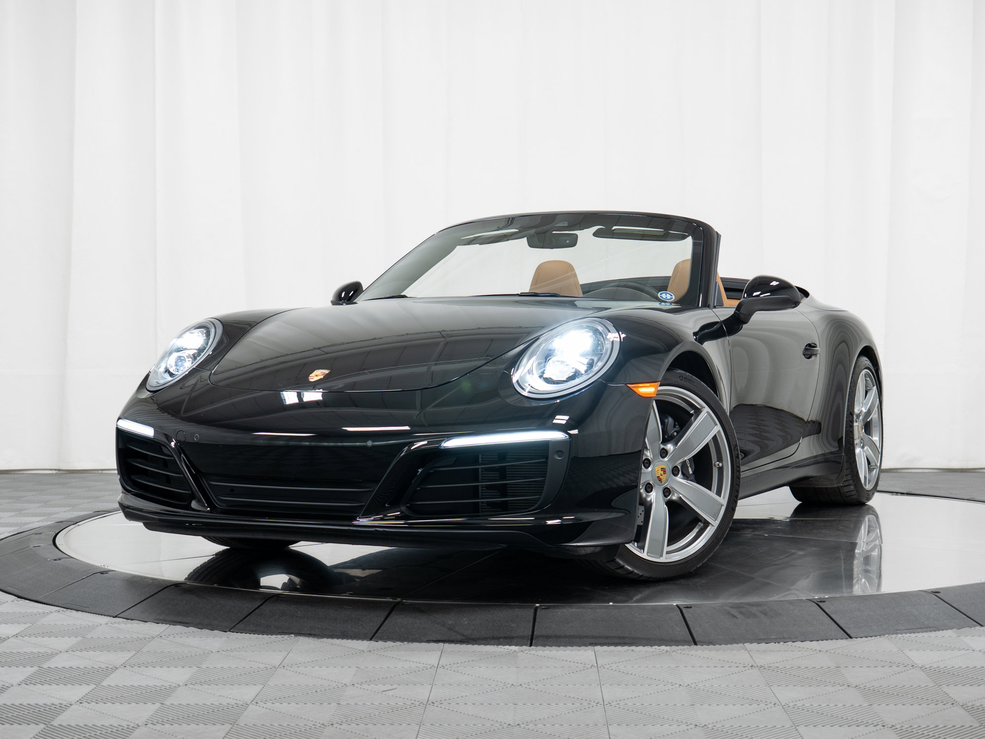 Certified 2019 Porsche 911 Carrera image 32