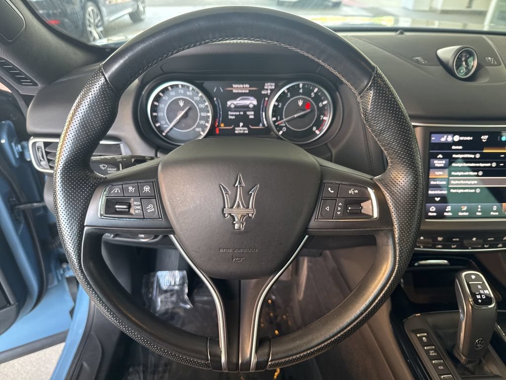 Certified 2022 Maserati Levante GT AWD/4WD image 12