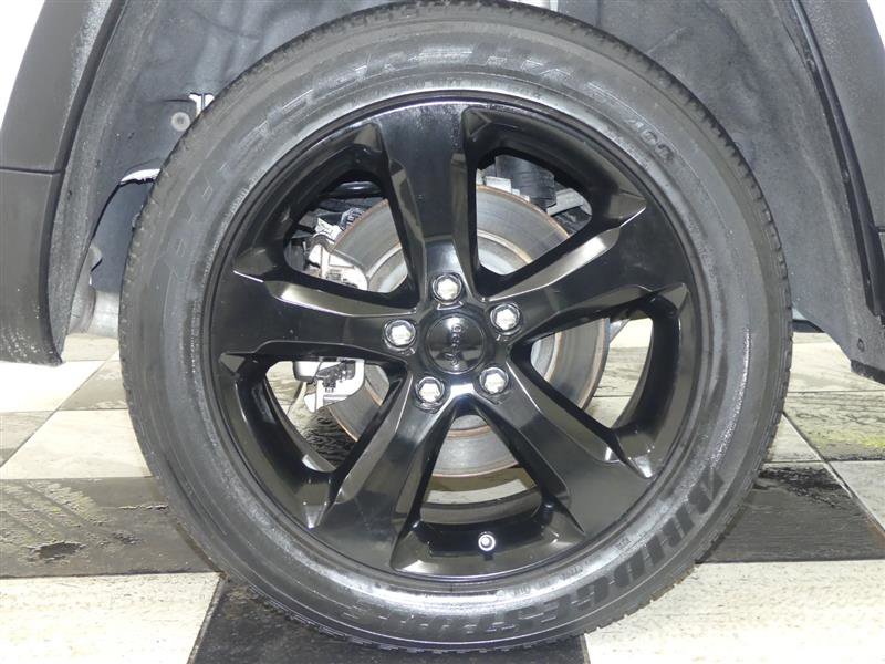 Used 2023 Jeep Grand Cherokee L Laredo image 36