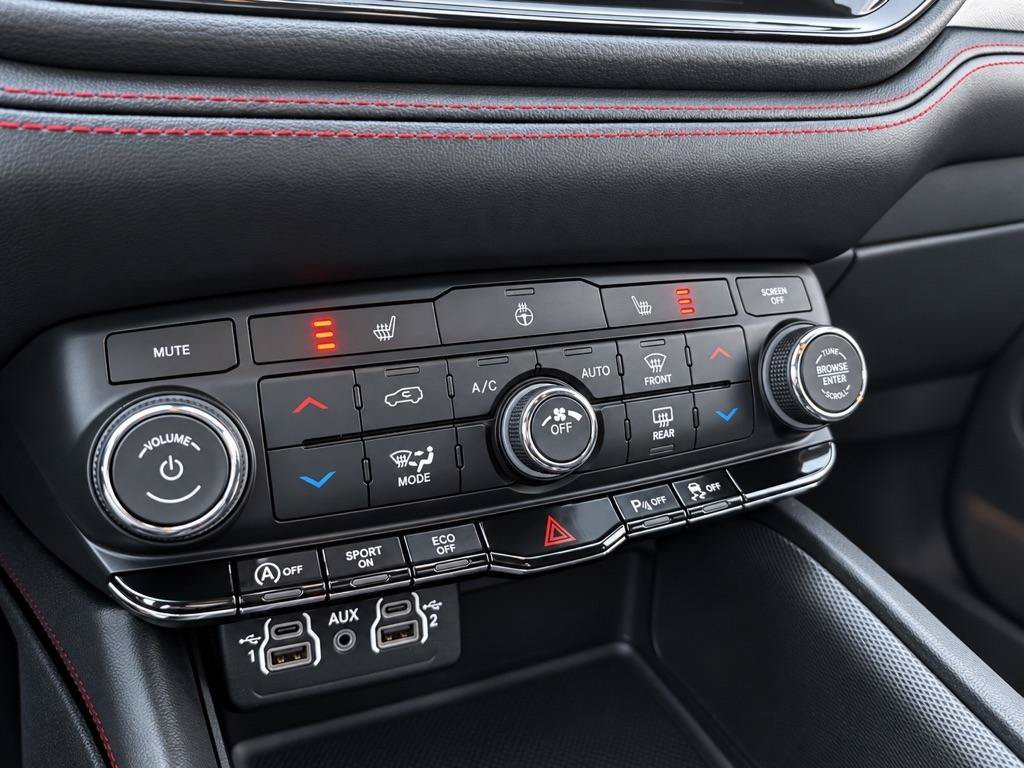 Used 2025 Dodge Durango GT w/ Blacktop Package AWD/4WD image 21