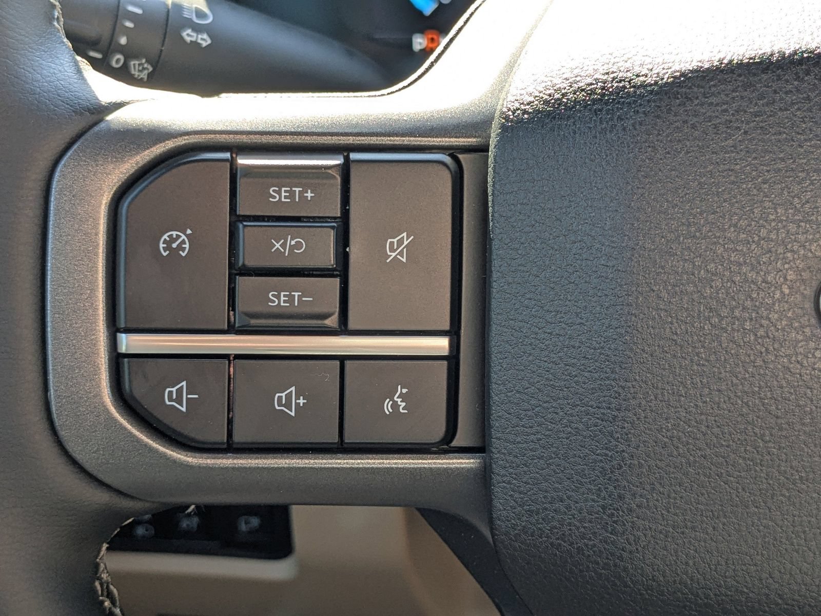 New 2026 Ford F250 Lariat w/ Black Appearance Package AWD/4WD image 30