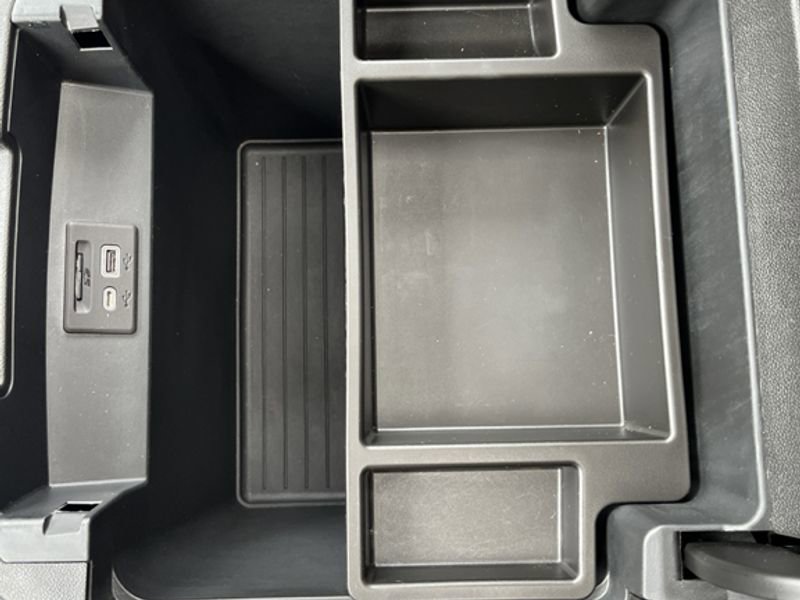 Used 2021 Chevrolet Tahoe High Country image 21