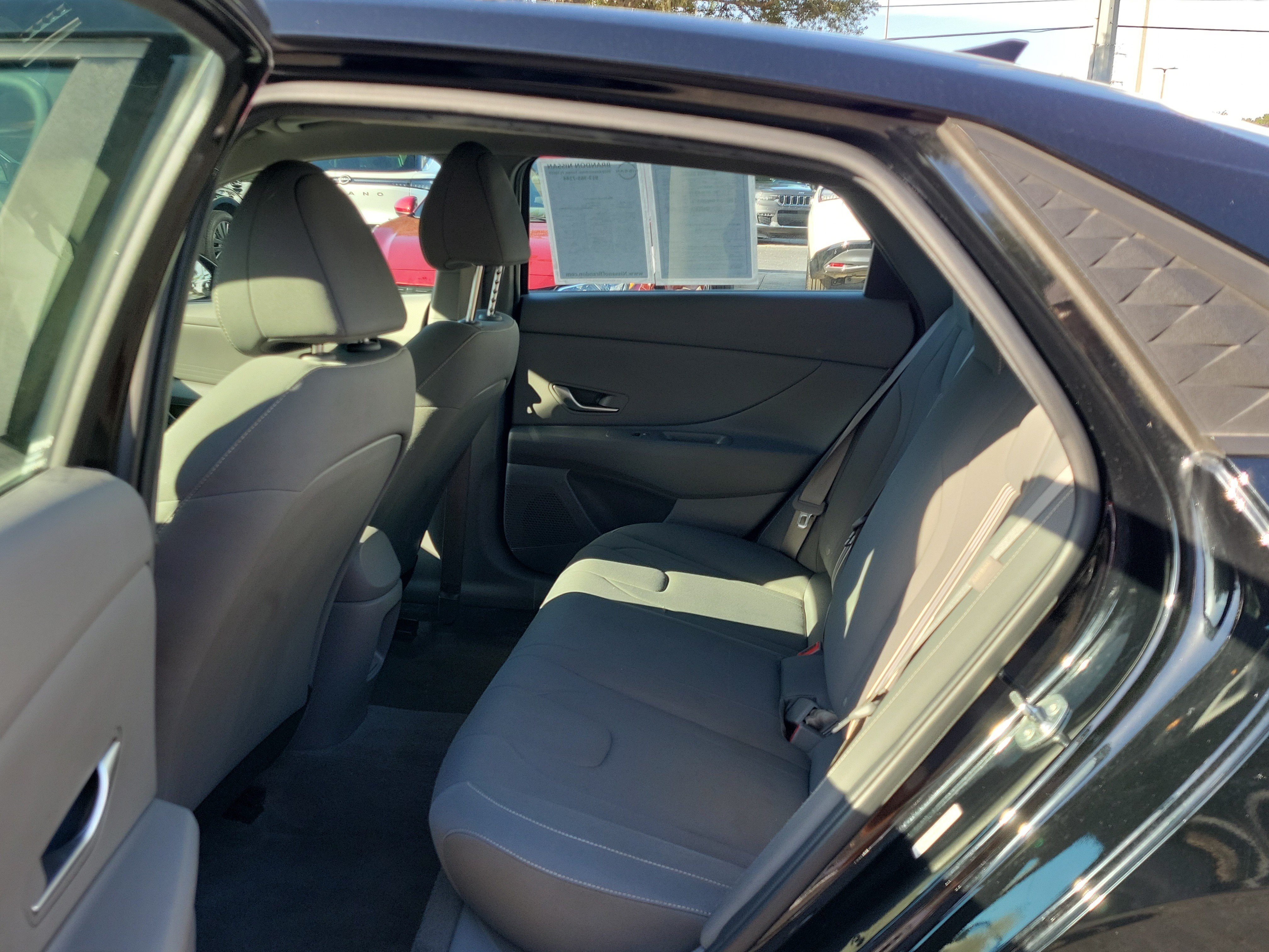 Used 2024 Hyundai Elantra SEL FWD image 10