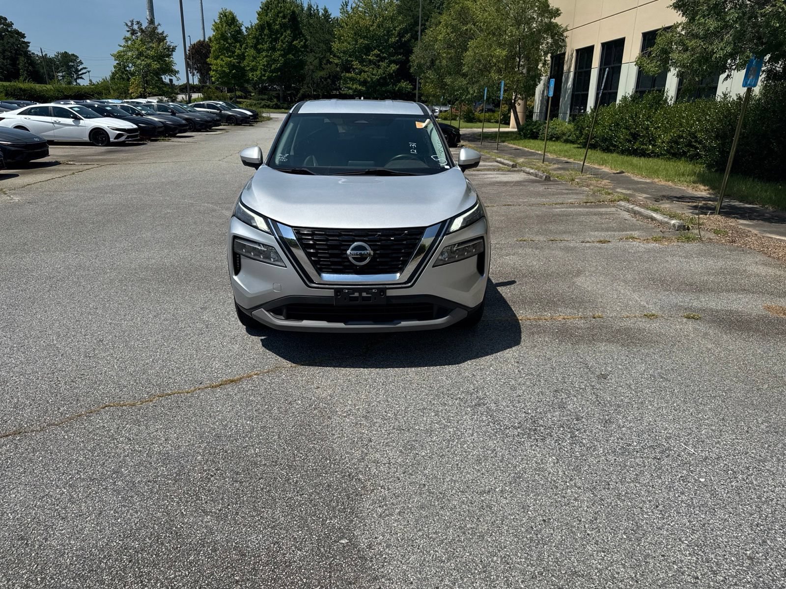 Used 2021 Nissan Rogue SV FWD image 7