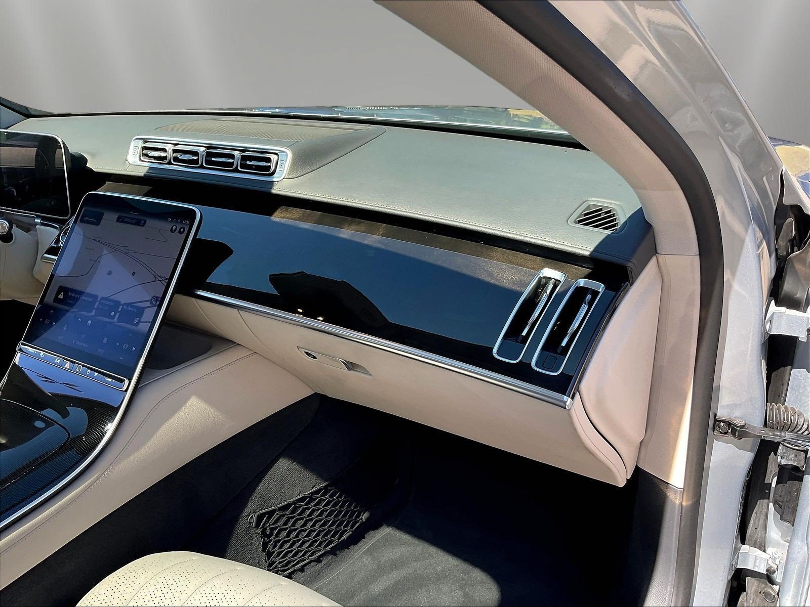 Certified 2023 Mercedes-Benz S 500 4MATIC image 28