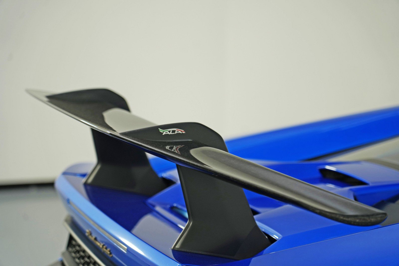 Used 2018 Lamborghini Huracan Performante image 79