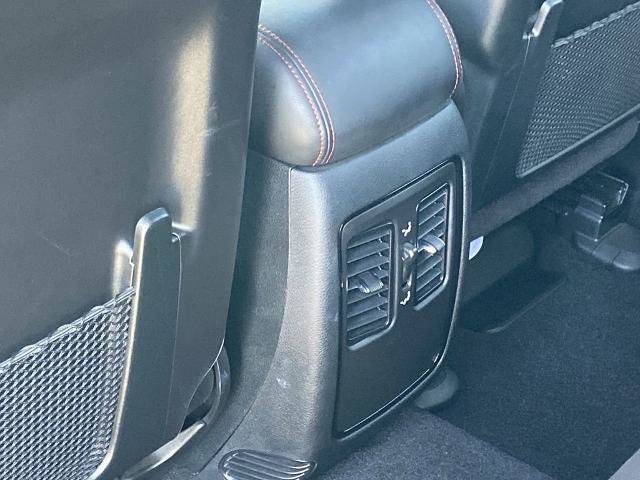 Used 2025 Dodge Durango GT image 17