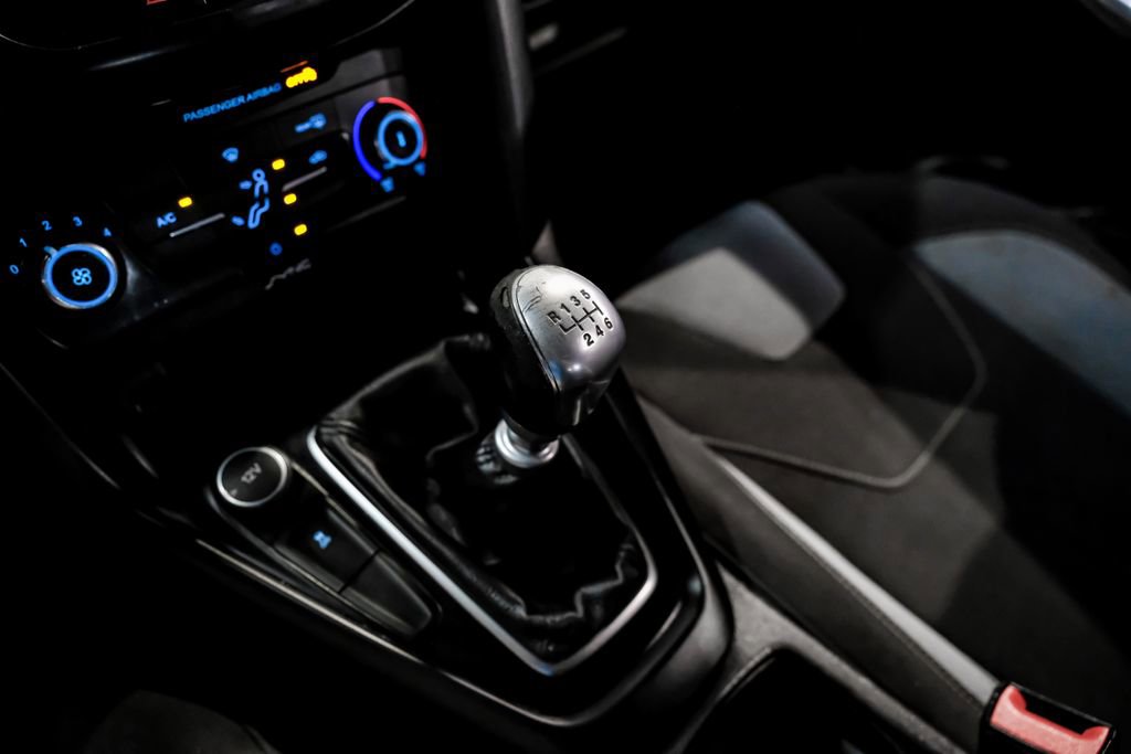 Used 2015 Ford Focus ST FWD image 20