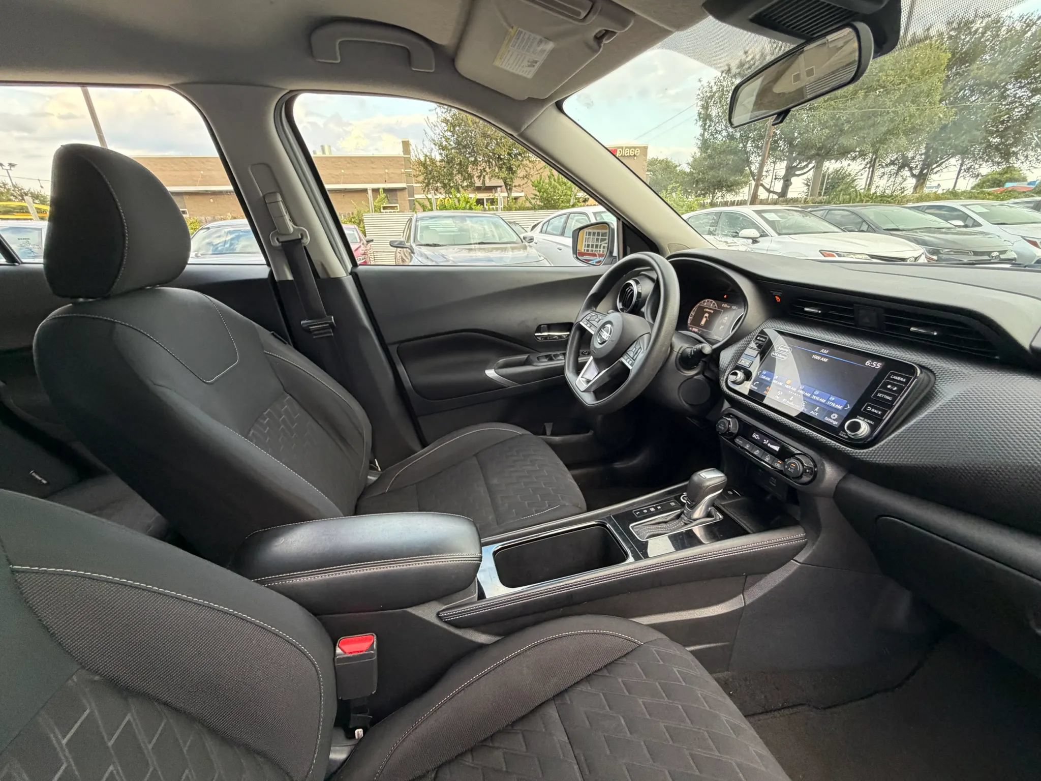 Used 2021 Nissan Kicks SV FWD image 21