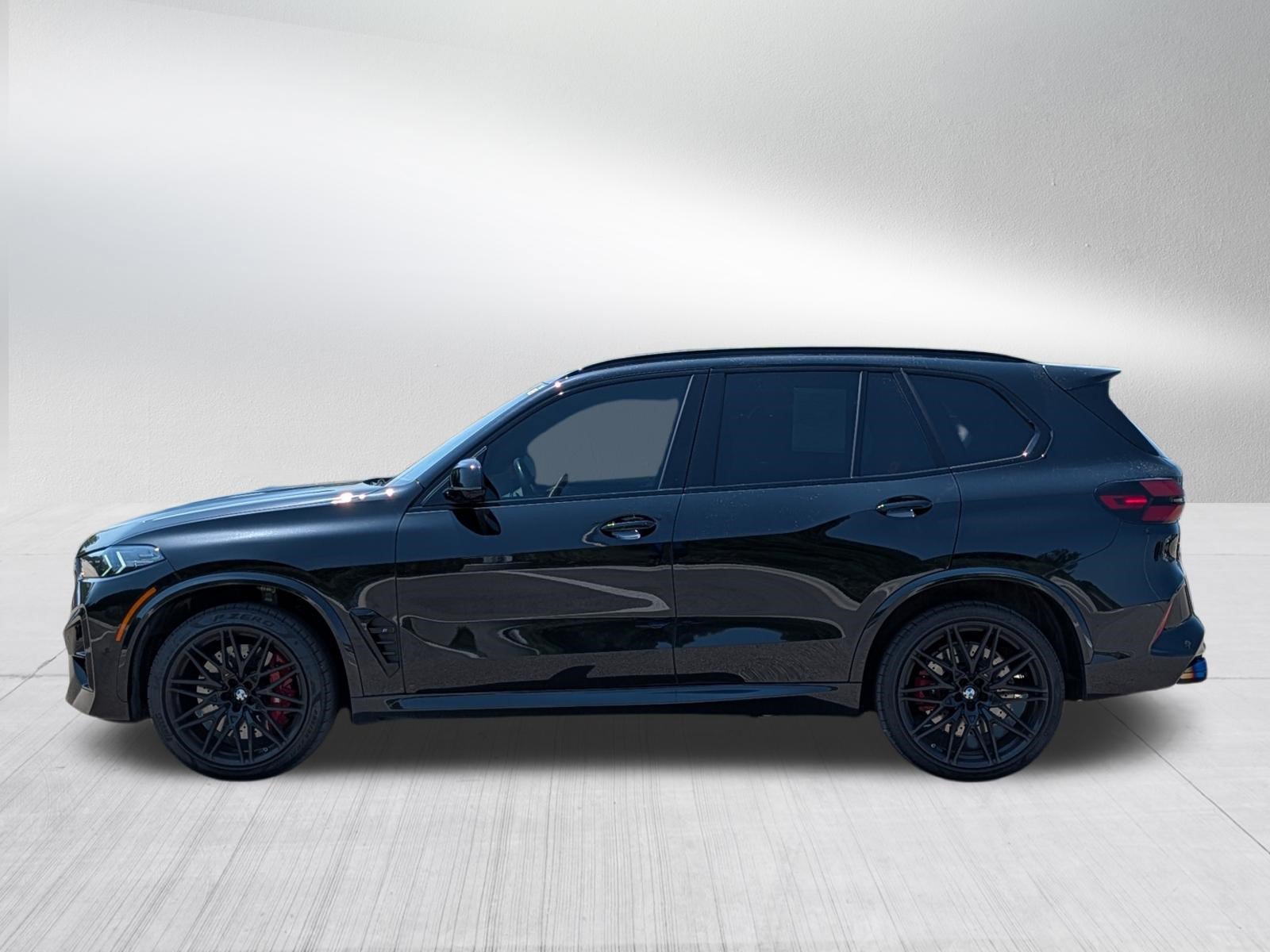 Used 2024 BMW X5 M Competition w/ Executive Package AWD/4WD image 4