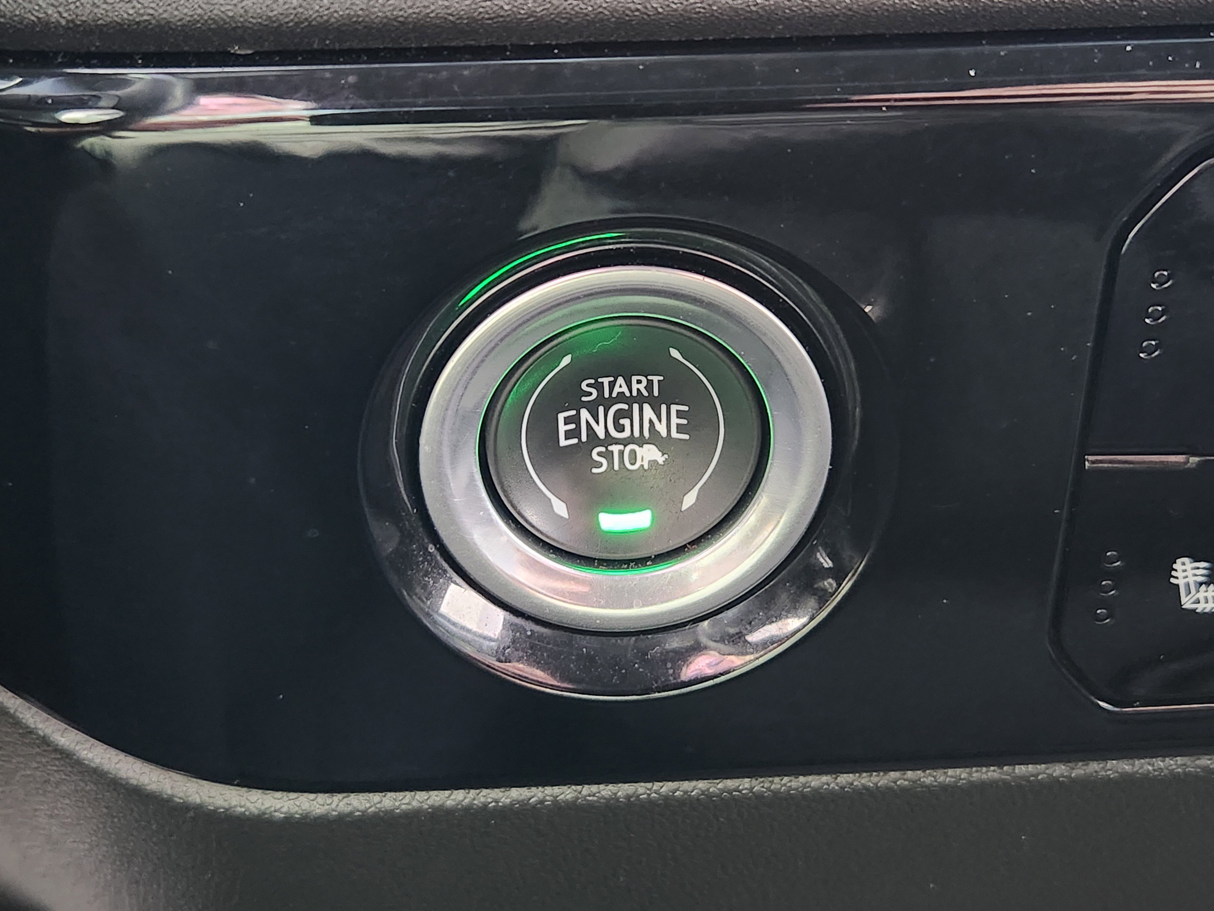 Used 2022 Chevrolet Silverado 1500 RST image 26