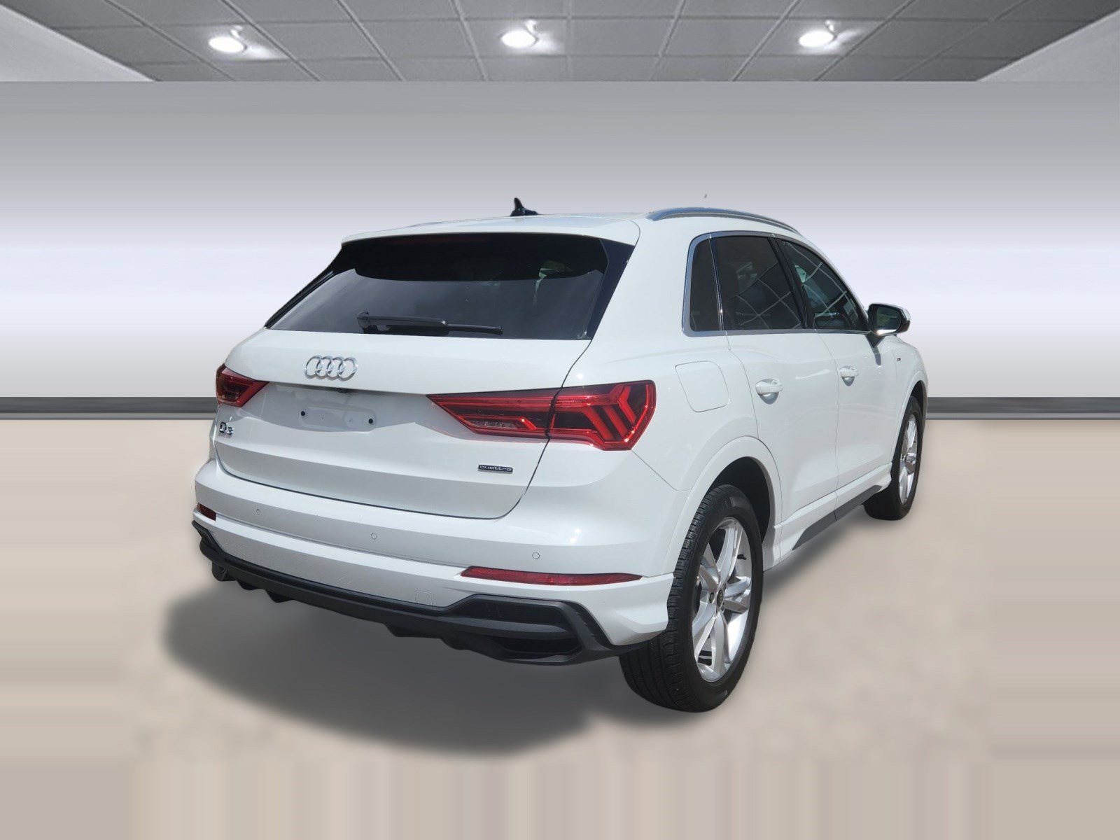 Used 2024 Audi Q3 2.0T Premium Plus w/ Premium Plus Package image 9