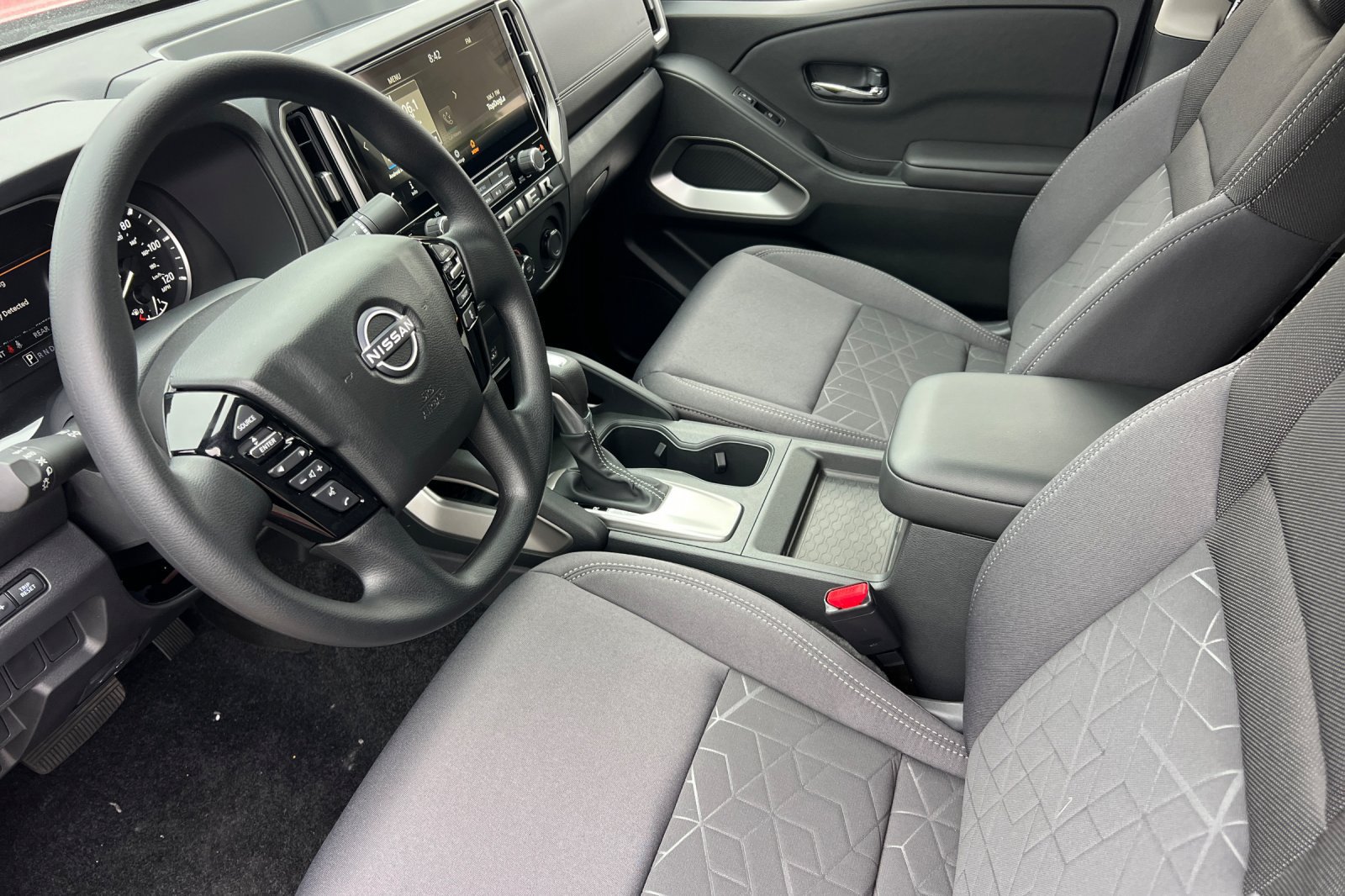 New 2027 Nissan Frontier SV w/ Tow Package RWD image 7