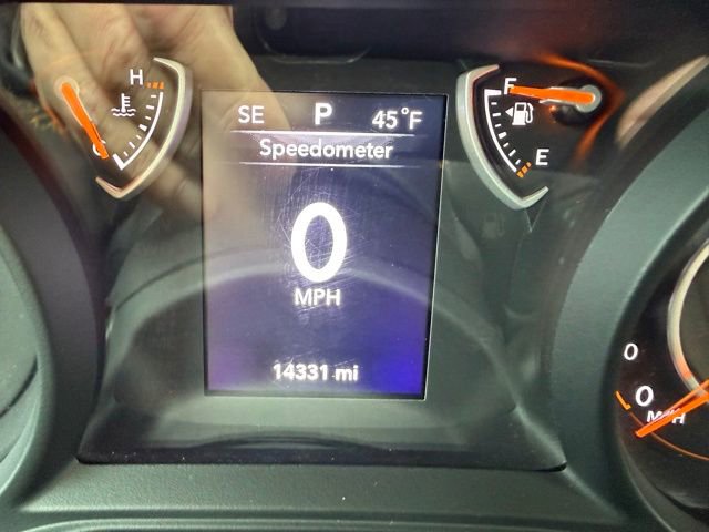 Used 2024 Jeep Wrangler Sport S image 17