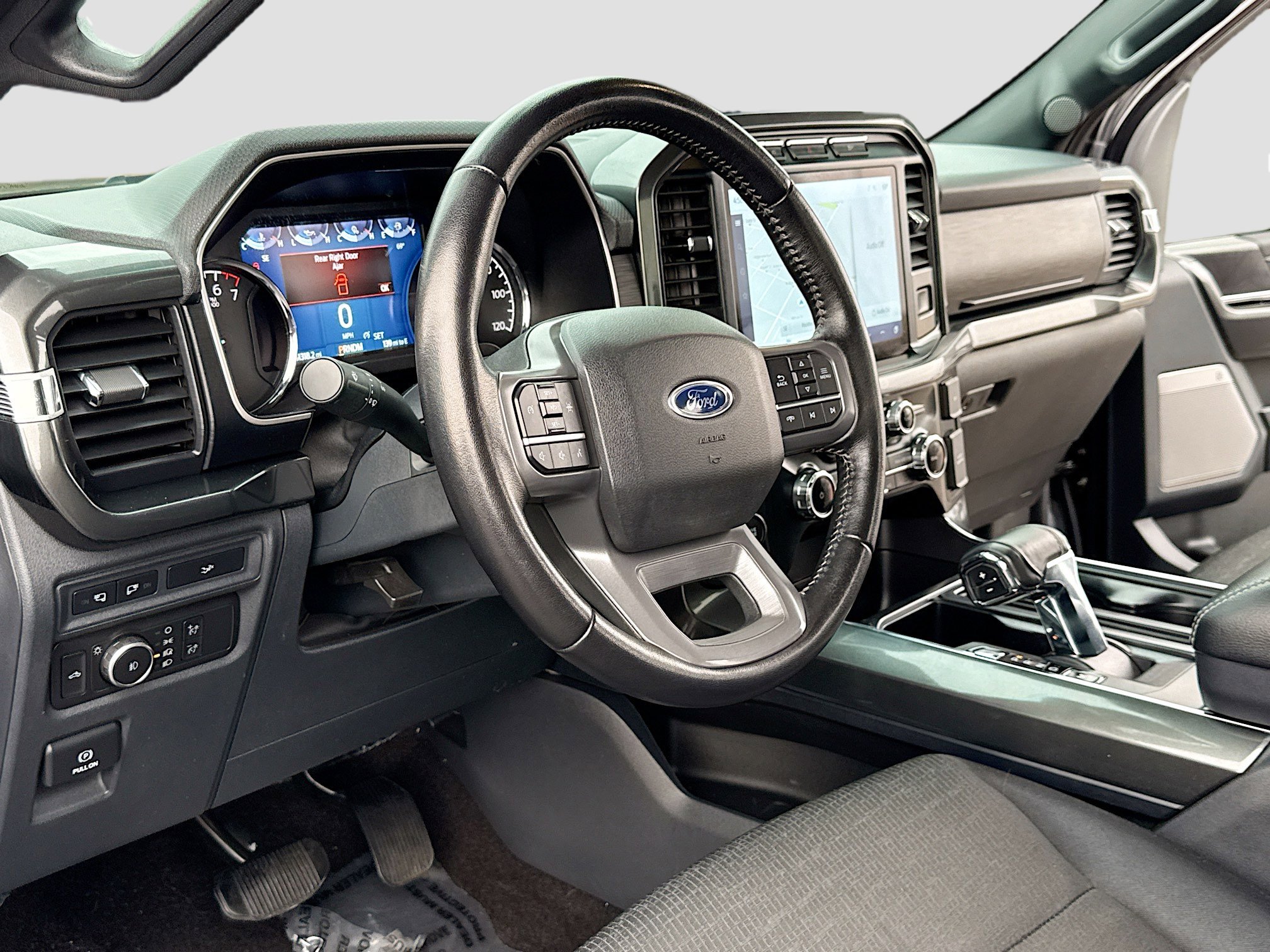 Certified 2022 Ford F150 XLT w/ Equipment Group 302A High image 4