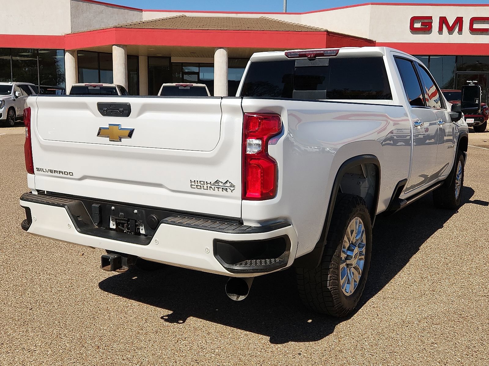Used 2022 Chevrolet Silverado 3500 High Country w/ Z71 Off-Road Package image 4