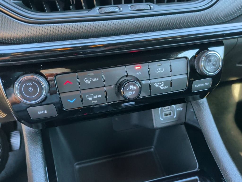 New 2026 Jeep Compass Latitude AWD/4WD image 29