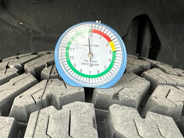 Used 2023 Jeep Gladiator Sport AWD/4WD image 14
