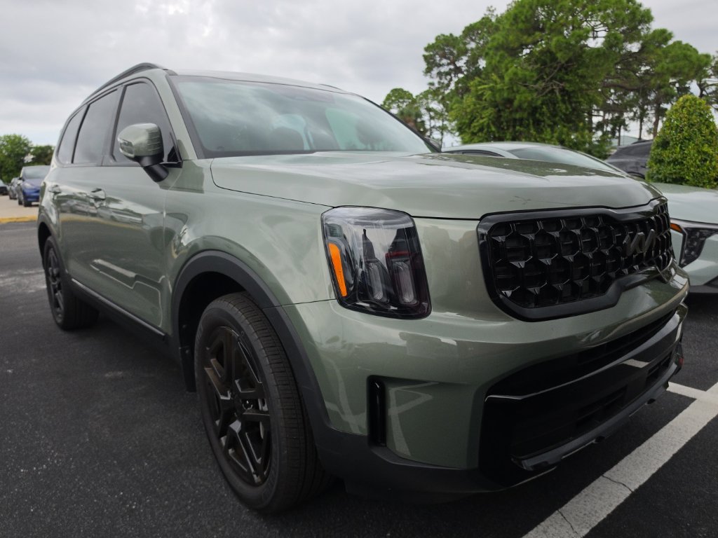 Certified 2025 Kia Telluride EX X-Line AWD/4WD image 3