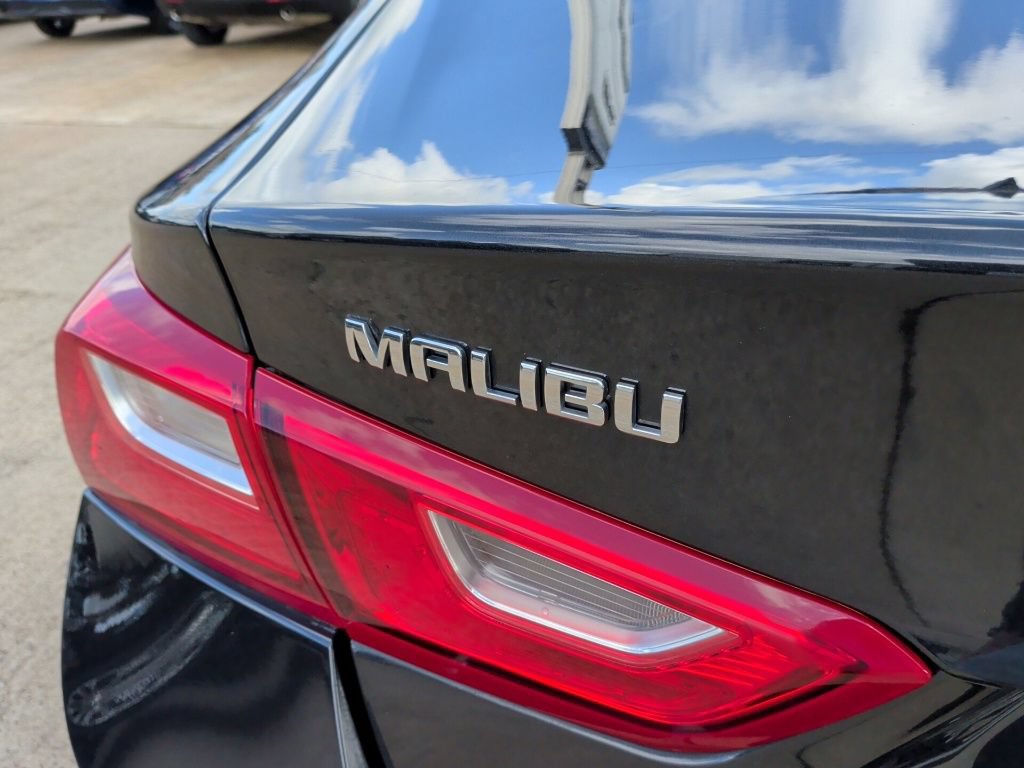 Used 2022 Chevrolet Malibu LS FWD image 35